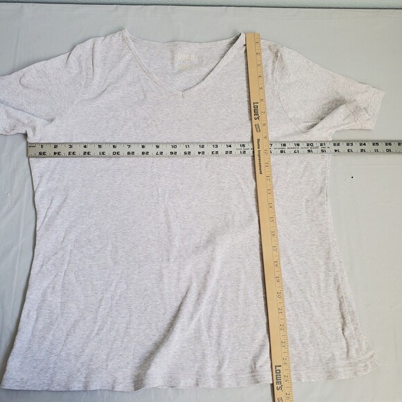 Duluth Trading Co Womens Top Sz L Light Gray No-Yank Short Sleeve V-Neck Shirt - Picture 7 of 12